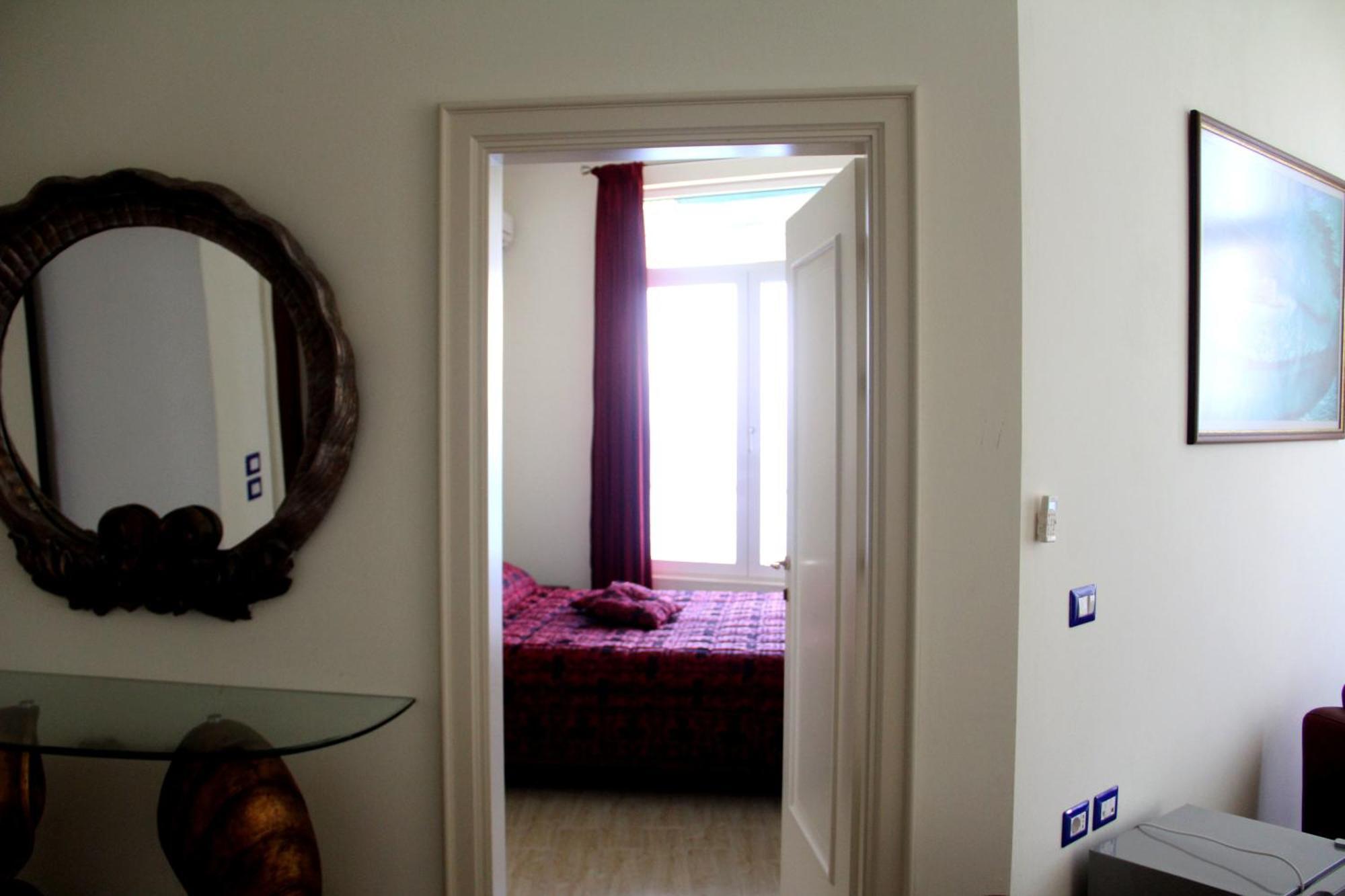 Hotel Nimfa Kanine Bilik gambar
